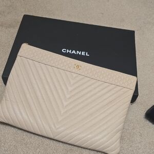 CHANEL Beige Chevron Pouch